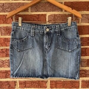 Levi's Jeans Denim Mini Skirt‎ 28 Waist Size 2 Medium Wash Juniors